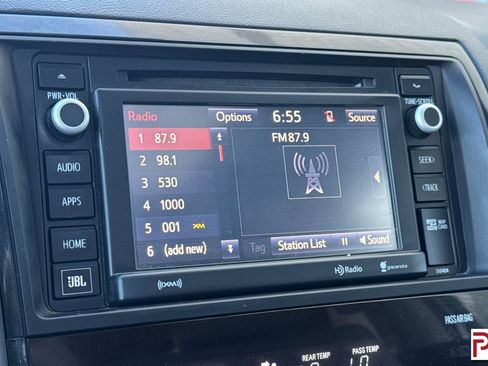 Used 2019 Toyota Sequoia Platinum AWD/4WD image 25