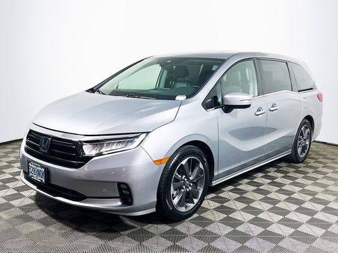 Used 2022 Honda Odyssey Elite image 4