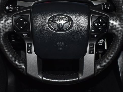 Used 2020 Toyota Tacoma TRD Sport image 25