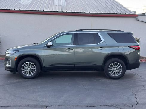 Used 2022 Chevrolet Traverse LT w/ LPO, Floor Liner Package FWD image 3