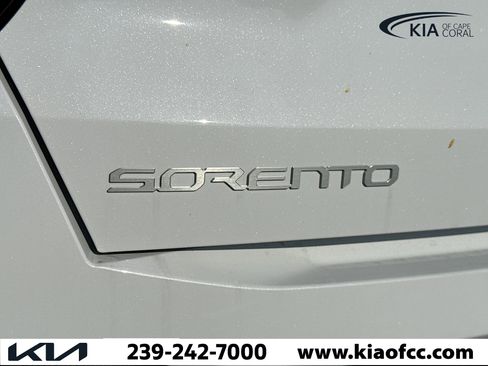 New 2026 Kia Sorento S image 11