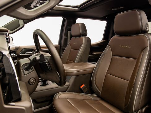 Used 2024 GMC Sierra 1500 Denali w/ Denali Reserve Package image 30