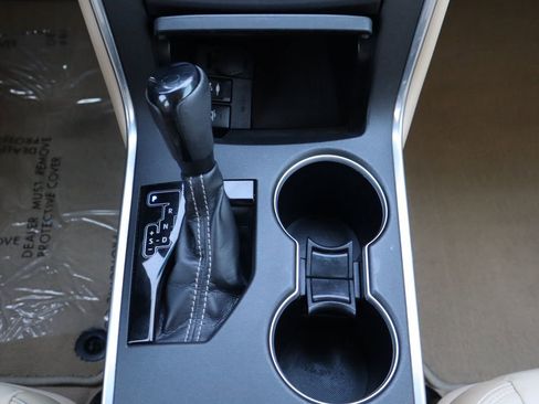 Used 2015 Toyota Camry XLE w/ Convenience Package image 36