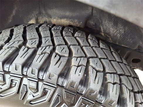 Used 2024 Ford Bronco Wildtrak image 26