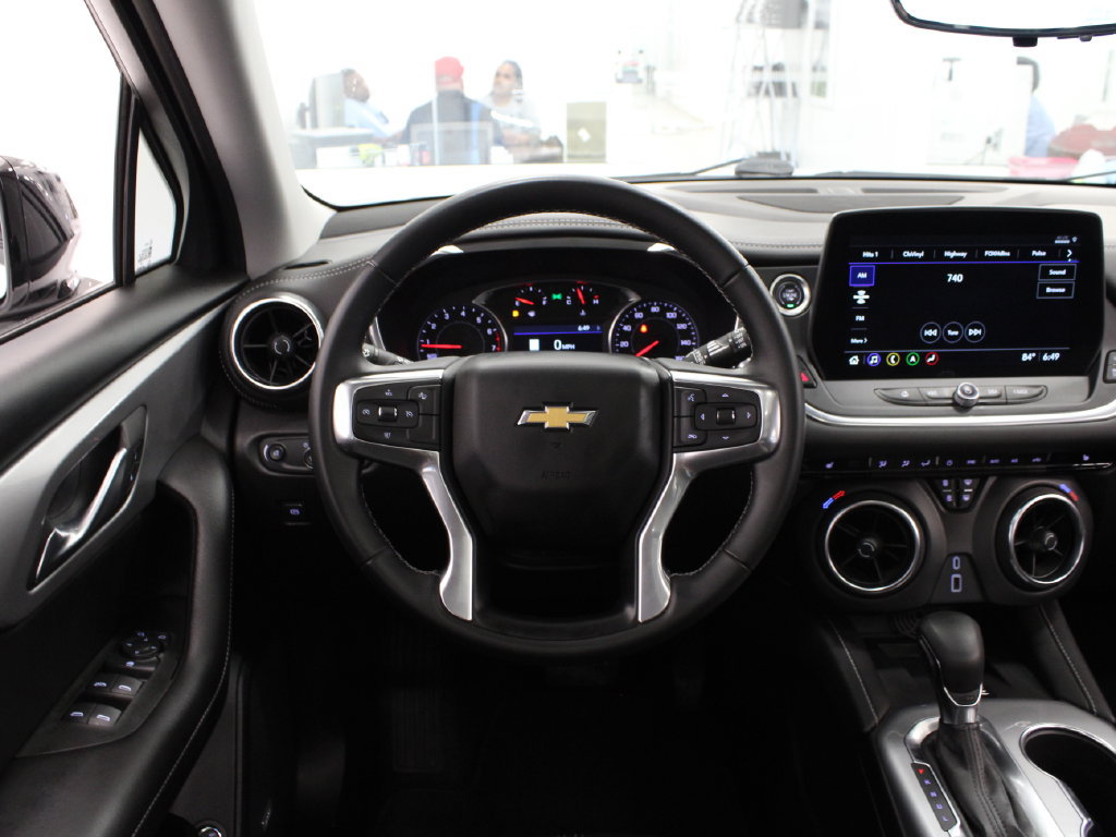 Used 2024 Chevrolet Blazer LT w/ Sound & Technology Package FWD image 22