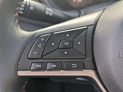 Used 2024 Nissan Kicks SR image 17