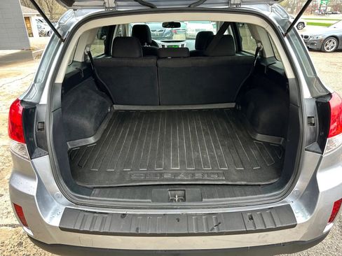Used 2013 Subaru Outback 2.5i Premium AWD/4WD image 21
