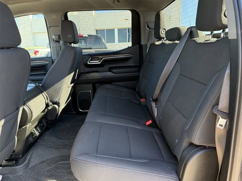 Used 2024 Chevrolet Silverado 1500 LT image 25