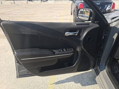 Used 2018 Dodge Charger R/T Scat Pack RWD image 15