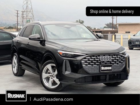 Used 2025 Audi Q5 Premium Plus w/ Premium Plus AWD/4WD image 1