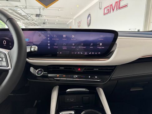 Certified 2026 Buick Envision Avenir AWD/4WD image 17