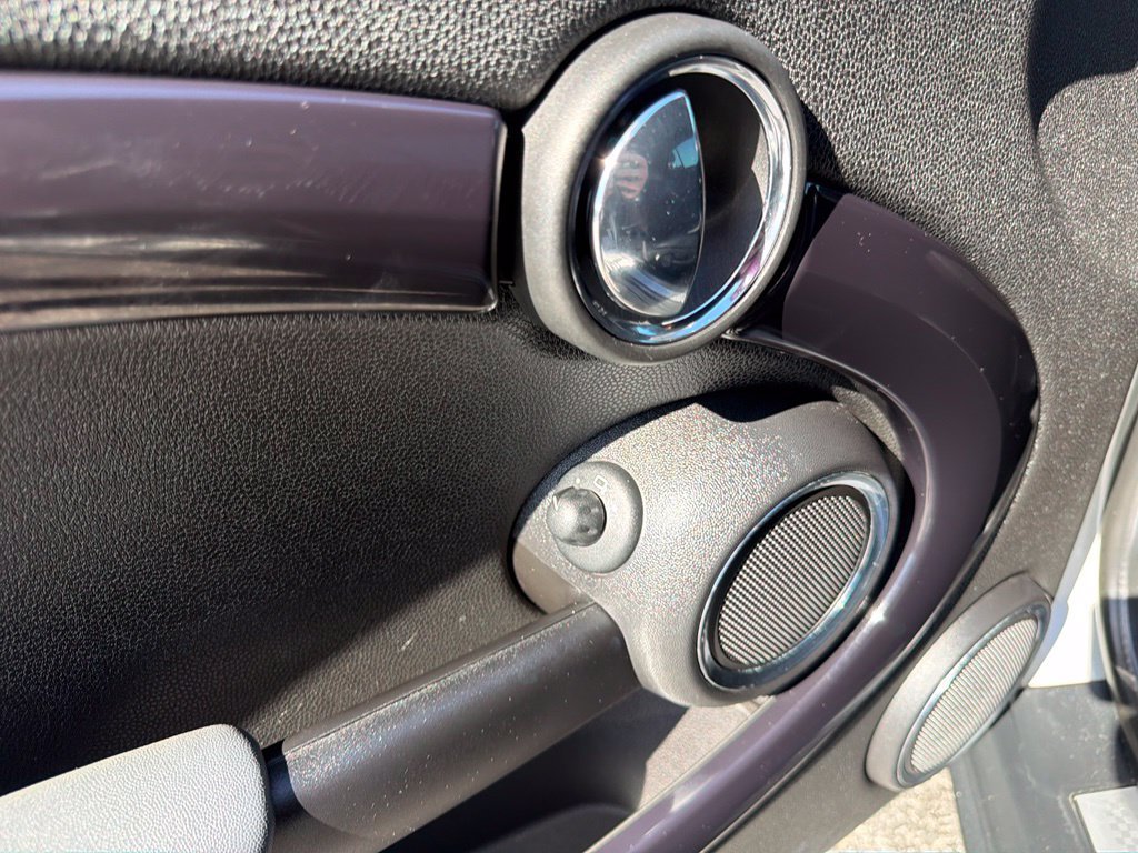 Used 2011 MINI Cooper S FWD image 22