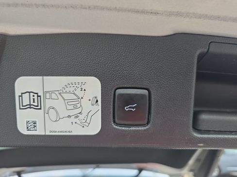 Used 2020 Ford Escape SEL AWD/4WD image 13
