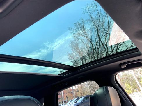 Used 2019 Porsche Cayenne AWD/4WD image 20