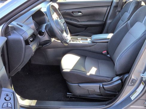 Used 2021 Nissan Sentra SV image 14