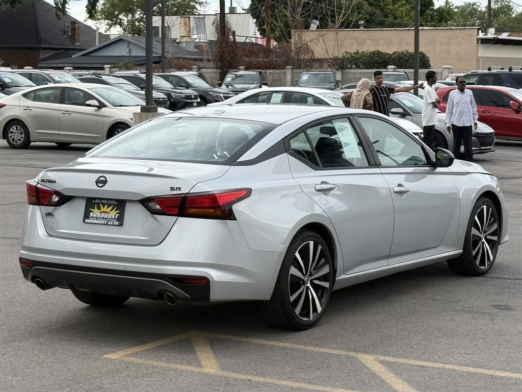 Used 2021 Nissan Altima 2.5 SR FWD image 7