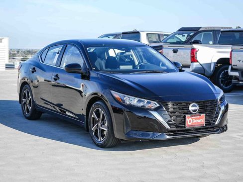 Used 2025 Nissan Sentra SV w/ Trunk Package FWD image 3