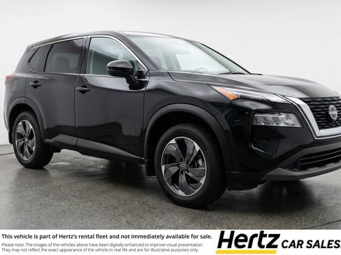 Used 2025 Nissan Rogue SV AWD/4WD image 1