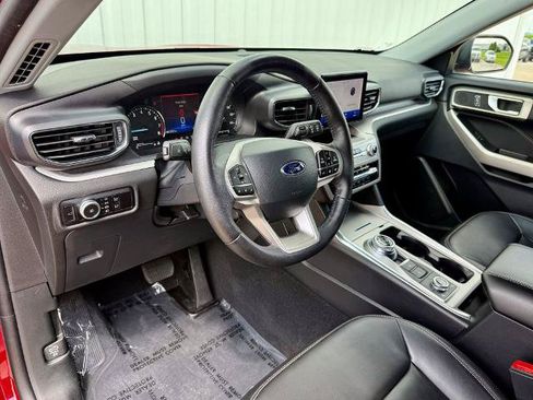 Certified 2023 Ford Explorer XLT w/ Equipment Group 202A AWD/4WD image 10