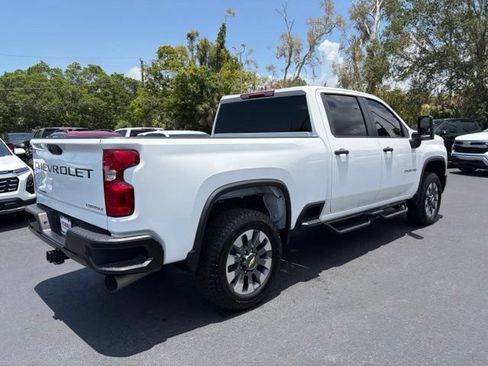 Used 2025 Chevrolet Silverado 2500 Custom w/ Custom Value Package AWD/4WD image 6