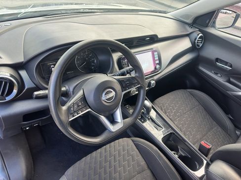 Used 2023 Nissan Kicks SV image 16