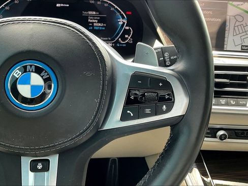 Used 2023 BMW X5 xDrive45e w/ Executive Package AWD/4WD image 12