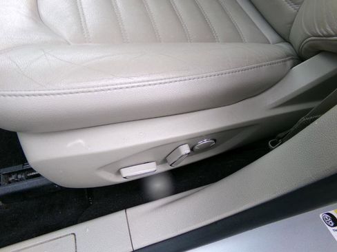 Used 2018 Ford Fusion Energi SE FWD image 11