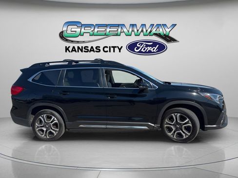 Used 2023 Subaru Ascent Limited AWD/4WD image 8