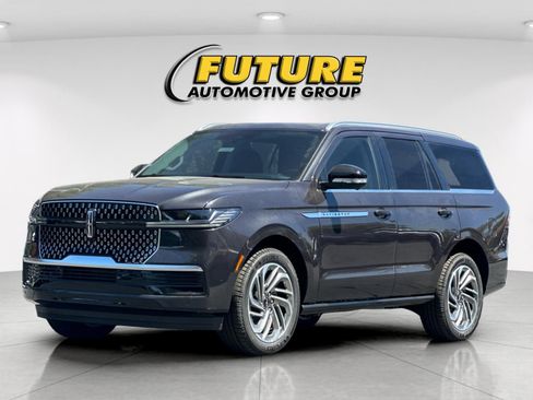 New 2026 Lincoln Navigator Reserve AWD/4WD image 7
