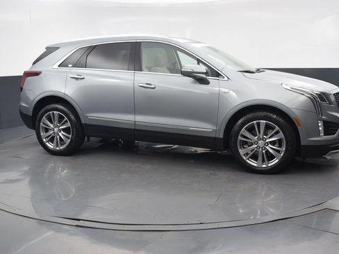 Certified 2024 Cadillac XT5 Premium Luxury AWD/4WD image 7