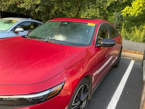 Used 2023 Honda Accord Sport image 10