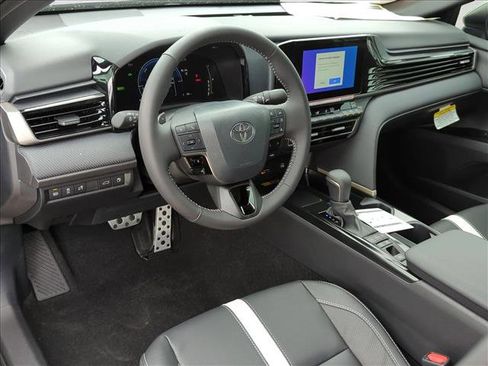 New 2026 Toyota Camry SE FWD image 3