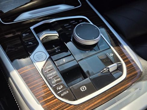 Used 2024 BMW X7 xDrive40i AWD/4WD image 21