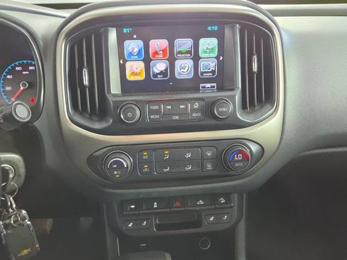 Used 2018 Chevrolet Colorado Z71 AWD/4WD image 34