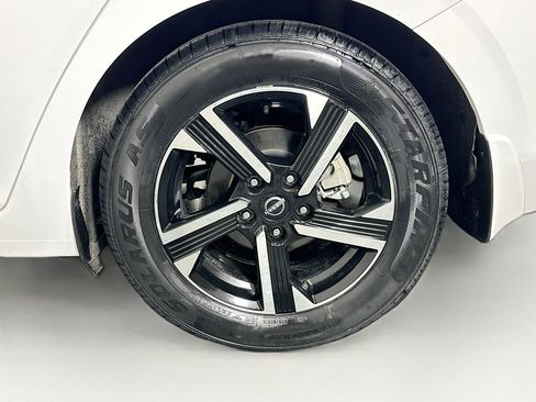 Used 2024 Nissan Sentra SV w/ All-Weather Package image 11