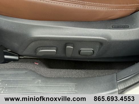 Used 2017 Subaru Outback 2.5i Touring w/ Popular Package #5A image 11