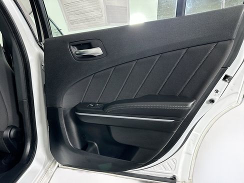 Used 2022 Dodge Charger SXT image 29