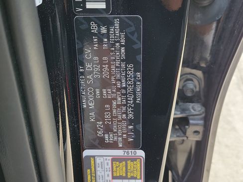 Used 2024 Kia Forte LXS w/ LXS Technology Package FWD image 30