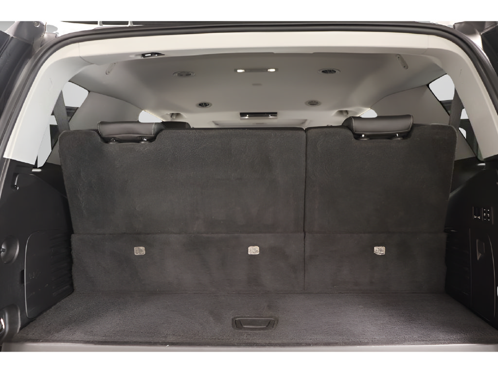 Used 2019 Chevrolet Tahoe Premier AWD/4WD image 35