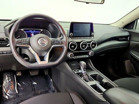 Used 2020 Nissan Sentra SV FWD image 12