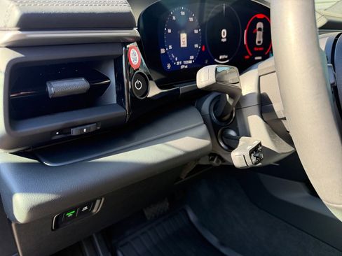 Certified 2024 Porsche Macan 4 Electric image 23