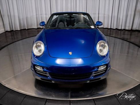 Used 2011 Porsche 911 4 Cabriolet AWD/4WD image 4