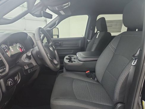 New 2026 RAM 2500 Tradesman AWD/4WD image 11