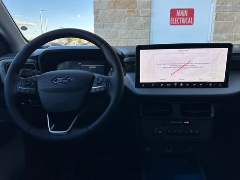 New 2025 Ford Maverick XLT w/ XLT Luxury Package image 32