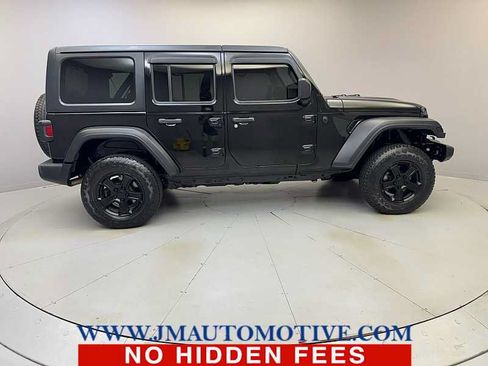 Used 2018 Jeep Wrangler Unlimited Sport S AWD/4WD image 6