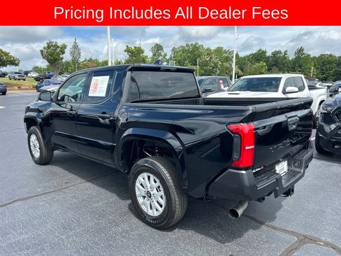 Used 2024 Toyota Tacoma SR RWD image 15