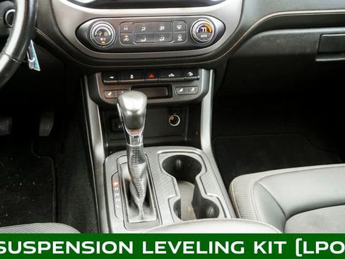 Used 2022 GMC Canyon AT4 image 12