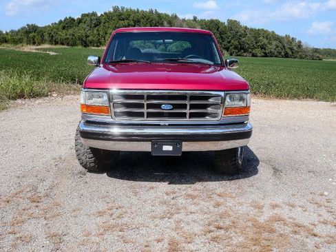 Used 1995 Ford Bronco XLT AWD/4WD image 4