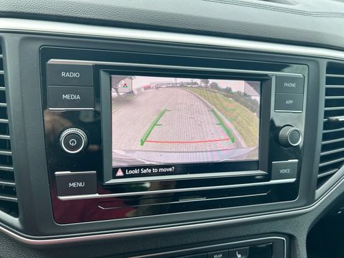 Used 2022 Volkswagen Atlas SE FWD image 22