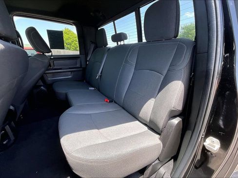 Used 2024 RAM 3500 Tradesman w/ Chrome Appearance Group AWD/4WD image 31